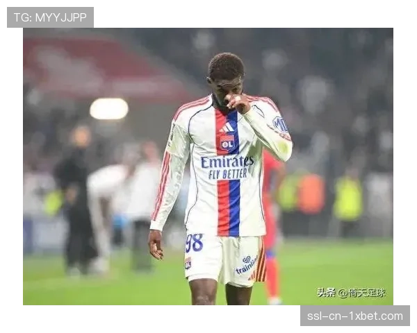 通讯：欧塞尔对阵勒阿弗尔，年轻球员体能透支凸显高强度体系消耗